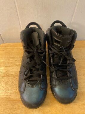 Kids Black High-Top Athletic Shoes